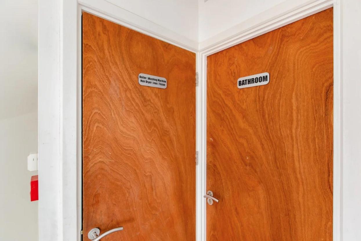 Double Room Edmonton Green, London N9 Eksteriør bilde