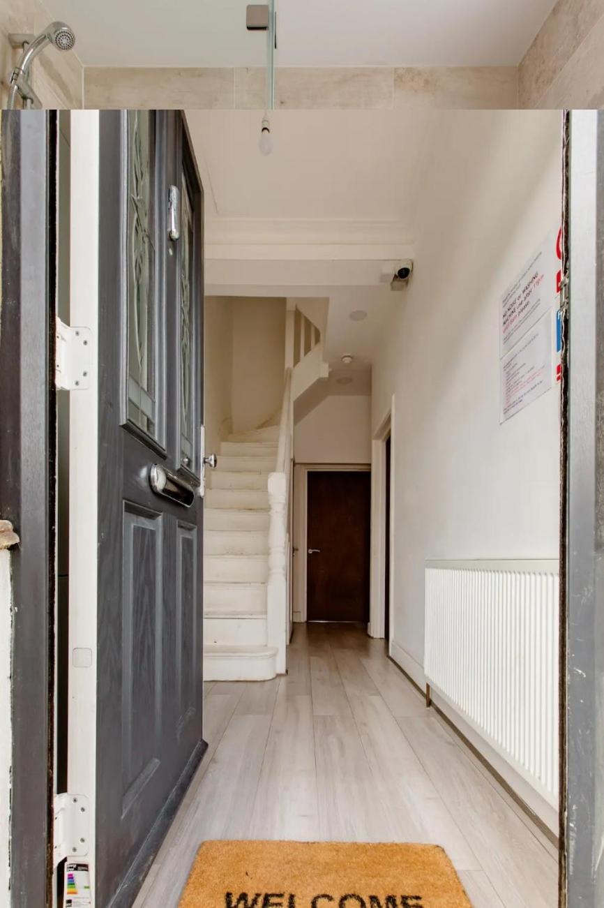 Double Room Edmonton Green, London N9 Eksteriør bilde