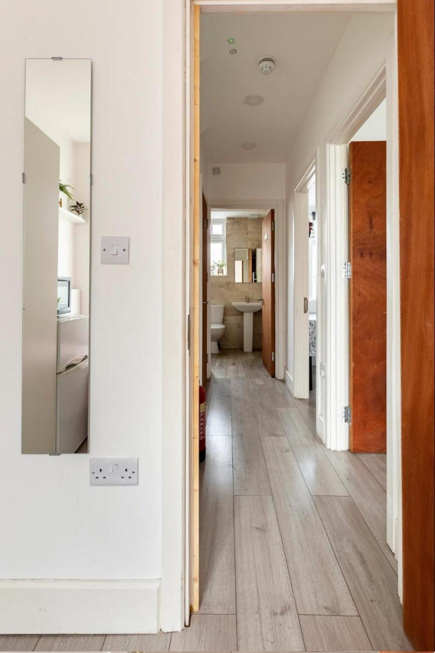Double Room Edmonton Green, London N9 Eksteriør bilde
