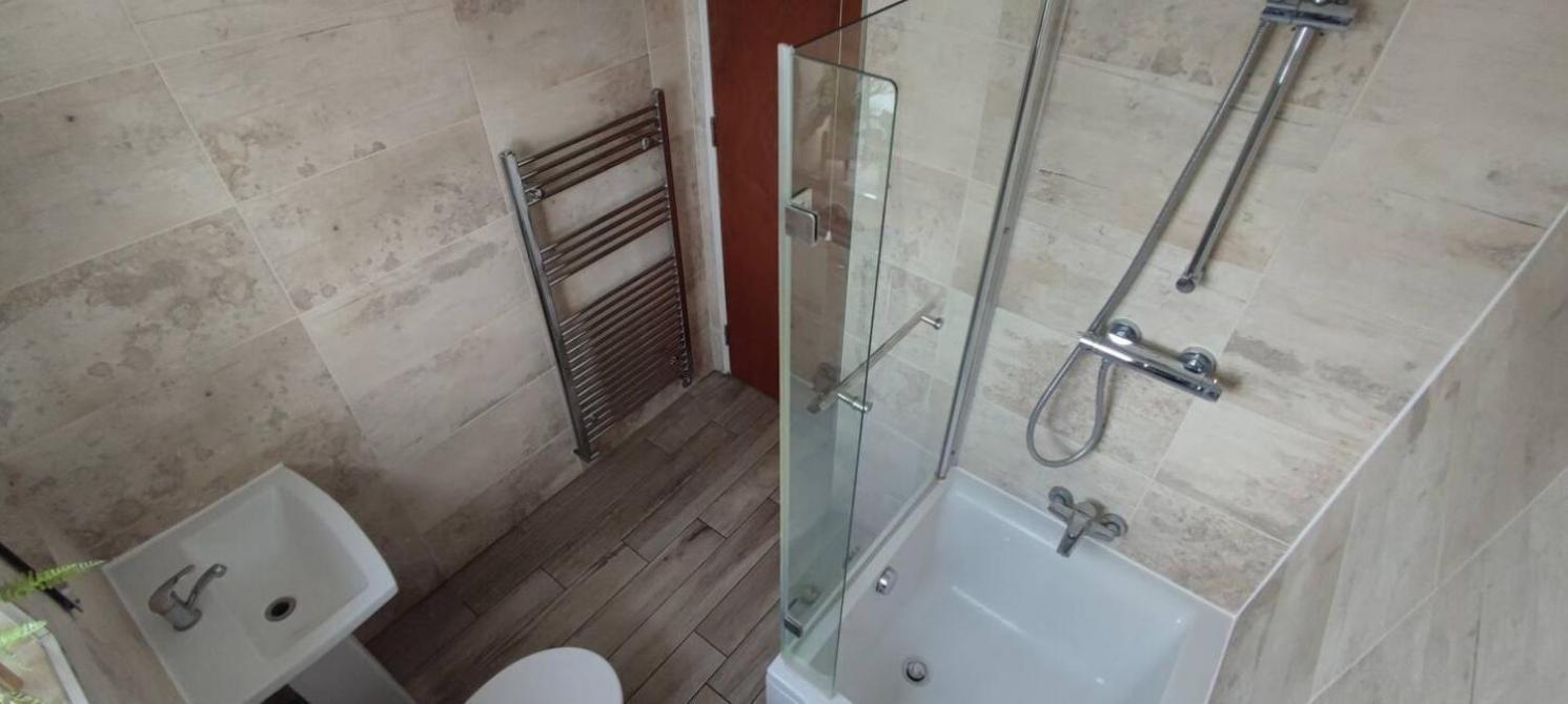 Double Room Edmonton Green, London N9 Eksteriør bilde