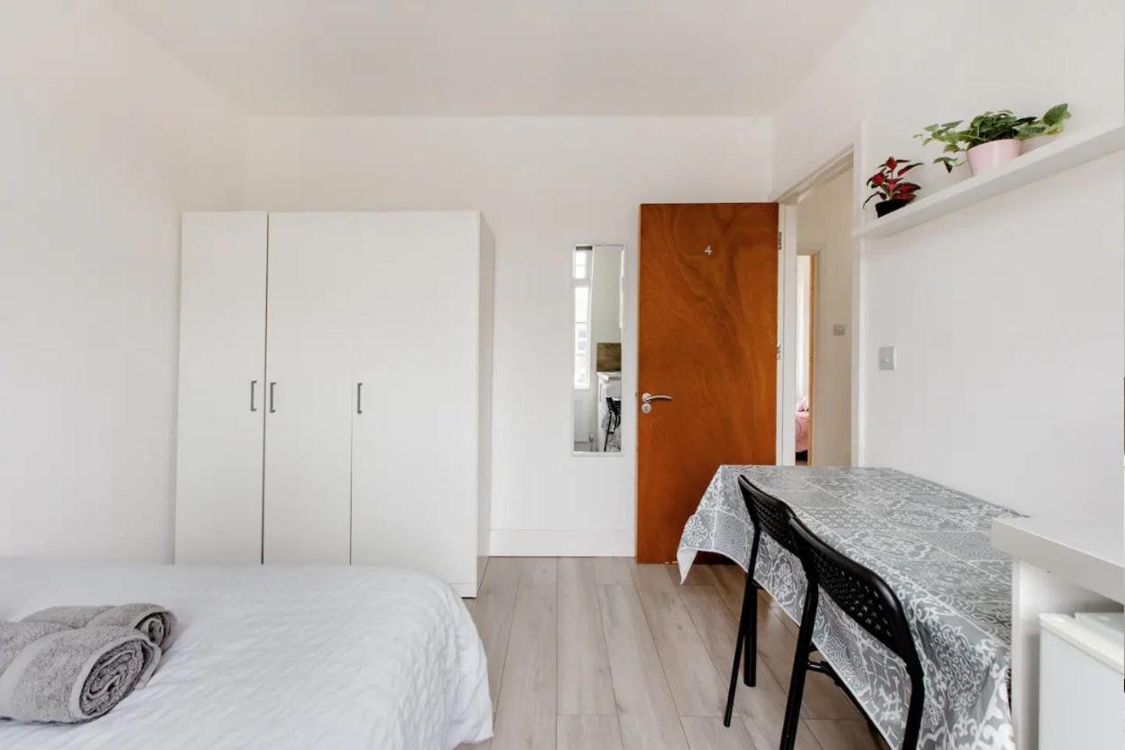 Double Room Edmonton Green, London N9 Eksteriør bilde